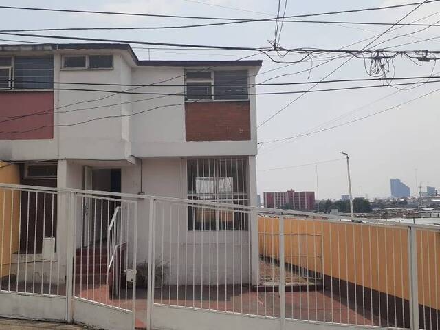 #CALLEPOMEZ - Casa para Renta en Naucalpan de Juárez - MC - 2